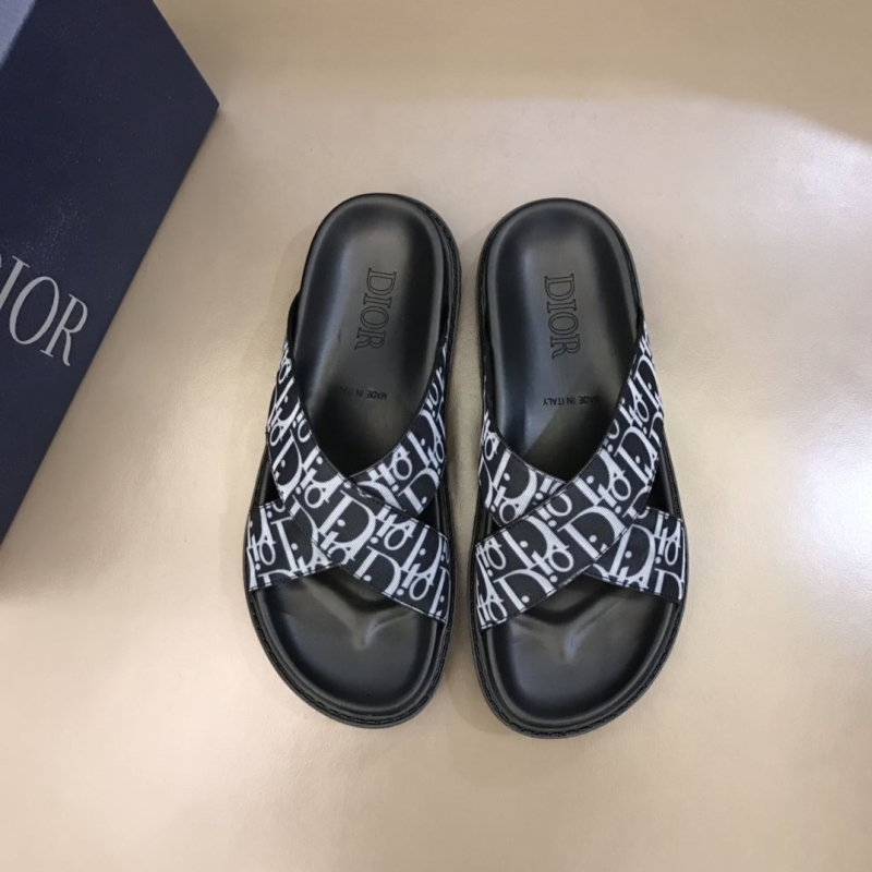 ch**an D*or slippers